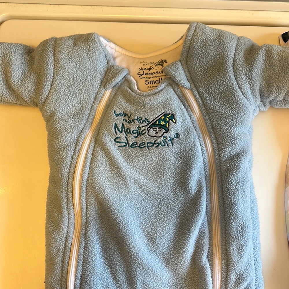 Merlin’s magic sleepsuit 3-16 months